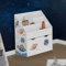 Joyz Kinder Bücherregal, Weltraum, 62,5x30x70 cm, Weiß, Spielzeugregal, Kinderregal mit 3 Fächern und herausziehbarer Spielzeugkiste mit Rollen, Aufbewahrungstruhe Spielzeug-Organizer für Kinderzimmer