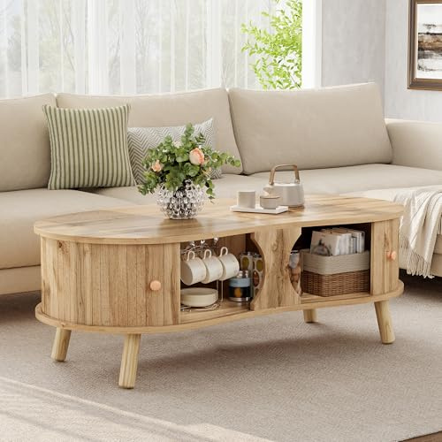 FammyLoft Couchtisch mit Stauraum, Modern Erbsenförmiger Coffee Table mit Schiebetüren, Klein Kaffeetisch mit Massivholzbeine für Wohnzimmer/Balkon/Schlafzimmer, Sofa Tisch, 108cm, Natür