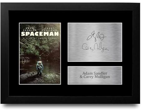 HWC Trading Adam Sandler & Carey Mulligan Spaceman Geschenke Geducktes Signiertes Autogramm Foto für Fans von Film Memorabilien - A4 Gerahmt