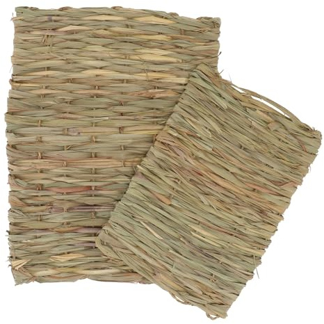 SHOWERORO 2pcs Rabbit Straw Mats Soft Sleeping Pads for Rabbits and Bunnies, Natural Woven Straw Material to Wear Teeth and Provide Comfortable Resting Area Random Color
