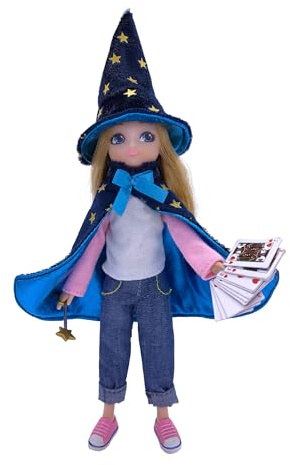 Lottie Magician Girl - Magisches Kostüm-Set für Mädchen ab 3 Jahren - Inklusive Umhang, Hut, T-Shirt, Shorts, Turnschuhe, goldenem Zauberstab und Kartendeck