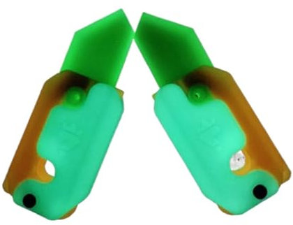 BIVVI New Luminous Carrot Gravity Knife Fidget Toys Children Decompression Push Card Toy 3D Printing Glowing Carrot Knife Toy for Kids (Color : Luminous toy)
