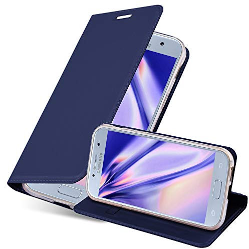 Cadorabo Hülle kompatibel mit Samsung Galaxy A5 2017 aus Premium Kunst Leder Flip Klappbare Stoßfeste Magnetische [Standfunktion] [Kartenfächern] Cover Hülle für Galaxy A5 2017 Tasche in Blau