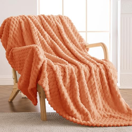 Vielit Kuscheldecke Flauschig 150x200 cm – Ultraweiche Fleecedecke für Couch & Sofa, Warme Wohn- & Kuscheldecke, Leichte Sofadecke, Gemütliche Couchdecke, Atmungsaktiv & Pflegeleicht Decke Orange