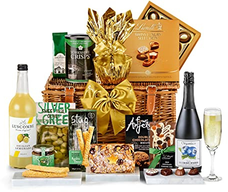 Knightsbridge Teetotal Gift Basket - Non-Alcoholic Gift Set with Apple Juice, Cheese Straws, Chocolate Biscuits, Fruit Cake - Luxury Alcohol-Free Hampers, from Regency Hampers