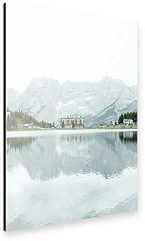 artboxONE Alu-Print 60x40 cm Hotel at Lake Misurina von Künstler Lukas Saalfrank