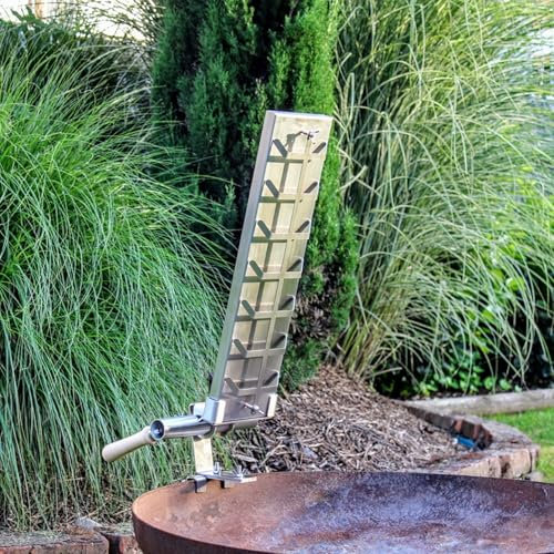 SCHILLING Fischgrilltechnik Flammlachsbrett Edelstahl Flameboard 500x140 mm für Jede Feuerschale, stufenloser Garwinkel, Bedienung außerhalb Hitzezone, drehbar zum Garen Aller Seiten.