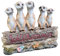 Aspinaworld Gartenfigur für außen, Erdmännchen Familie mit Willkommensschild, 24 cm, Figur für den Garten, wetterfeste Deko