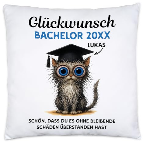 Kiddle-Design Kissen Bachelor 2026 Personalisiert | Bachelor Abschluss Geschenk Katze Lustig Spruch | Studienabschluss Geschenke Jungen & Mädchen zur bestandenen Prüfung Abschlussfeier Kissen 40x40cm
