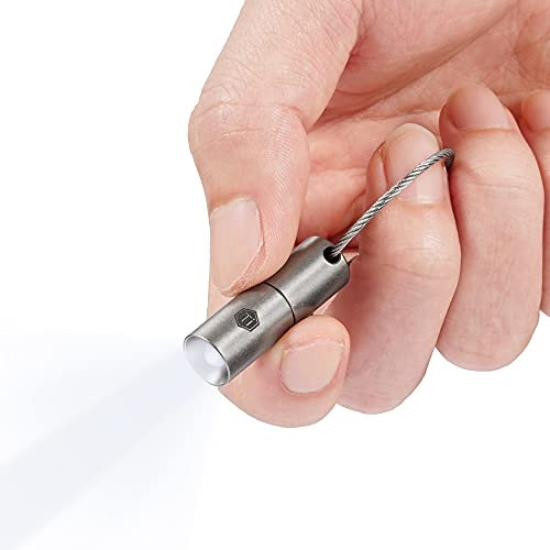 KeyUnity KF00 Mini Portachiavi in Titanio Torcia LED, 15 Lumen Torcia Elettrica Impermeabile Dimensioni Palmare Modalità Singola per Campeggio, Escursionismo (Argento)
