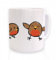 Tasse mit drei Rotkehlchen
