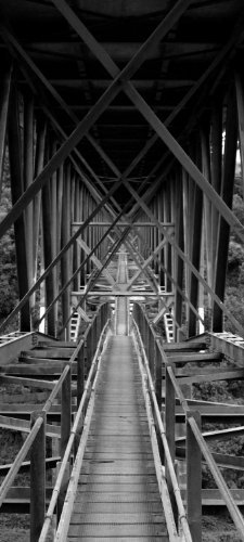 wandmotiv24 Türtapete Brückenlauf TT413 90x200cm Tapete Technik Metall Brücke