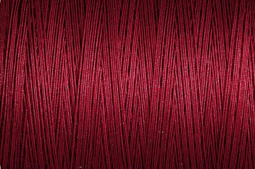 Gutermann 876 yd Natural Cotton Thread Solids, Raspberry