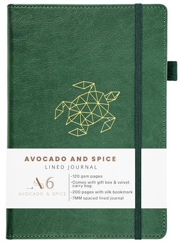 Avocado & Spice A6 Liniertes Notizbuch, Reisetagebuch, Notizblock, Journal, Hardcover Tagesplaner mit Geschenkbox & Samtbeutel - mit Lesezeichen, Gummiband, Stifthalter, 200 Seiten, (Grün)
