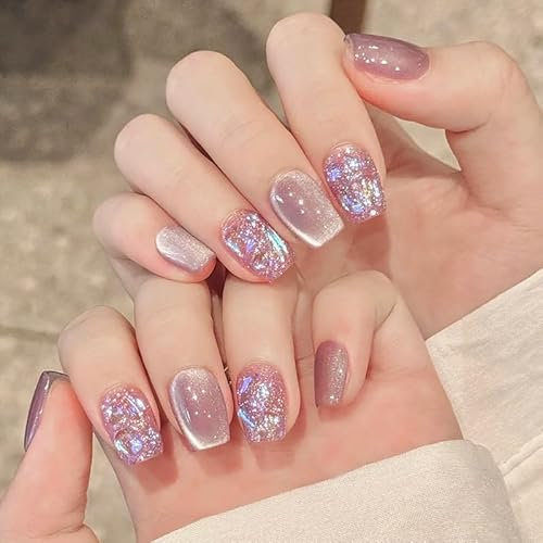 30 Stück Cat Eye Künstliche Nägel Kurz, Helllila Press on Nails mit Pailletten Design, Quadratische Nägel Zum Aufkleben Kurz, Glossy Full Cover Künstliche Fingernägel für Frauen (Purple Glitter)