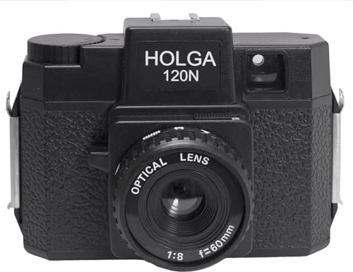 Anton & HOLGA 120N in un set con pellicola B+W - Macchina fotografica di culto con obiettivo