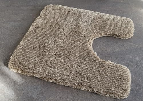 Kleine Wolke Minya Macadamia Beige Badteppich 55x55 cm. Vorleger mit Ausschnitt BB Kollektion