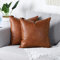 Mandioo 2er Set aus Kunstleder Kissenbezug Dekorativen Quadratisch Überwurf Kissenbezüge Kissen für Sofa Schlafzimmer 24x24, 60 x 60 cm,Braun