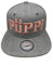 Outfitfabrik ♥ Snapback Cap Stickerei Püppi in grau-rosa