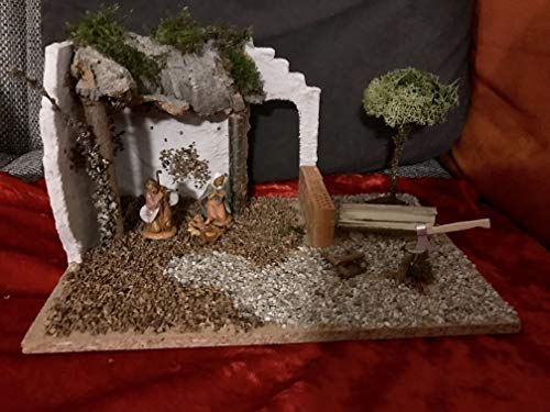 adam Weihnachtskrippe Krippenstall, Unikat, mit Fontanini Figuren, 6,5 cm Höhe, Stall 30x20x15 cm mit Lagerfeuer 3,5 V.