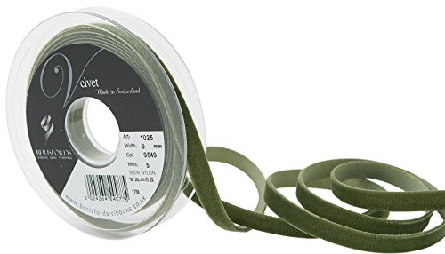 Berisfords Velvet Ribbon Moss 15mm x 10m - Nylon Craft Ribbon for Sewing, Gift Wrapping and Hair Accessories