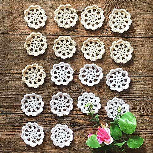 MINDPLUS 18 Stück Mini Vintage Handhäkeldeckchen Blumen 5cm Rund Weiß Beige Baumwolle Kleine Handgehäkelte Blütenblätter Spitzendeckchen Guipure Spitzen Applikation Kleiderkragen DIY für Basteln