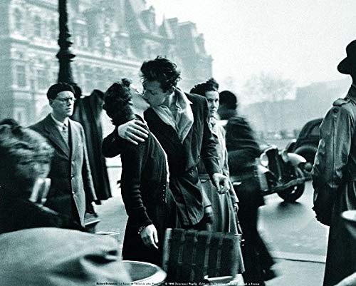 Robert Doisneau: Le baiser de l'hotel, Paris 1950 | Import Kleinformat Plakat, Poster [24 x 30 cm]