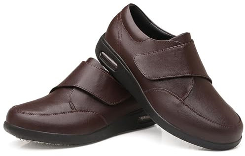 GYCF Chaussures Cuir,Hommes Chaussures Marche Diabète,Arthrite œdèmes Pieds Gonflés Chaussures Ajustables pour Personnes Âgées Chaussures de Bandage Pantoufles,Marron,45EU