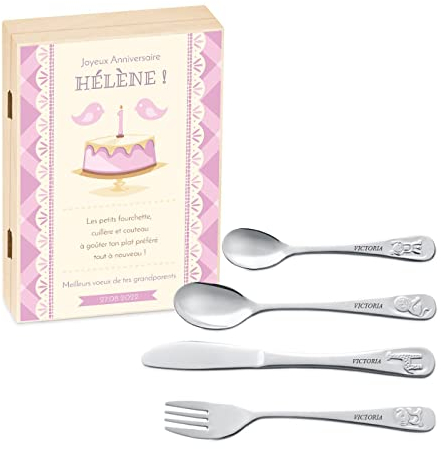 Maverton Set de Couverts De Table Bebe 1 An personnalisé dans boîte en bois imprimée - Couvert Enfant Inox Animal - Cadeau Enfant 1 an anniversaire - Cadeaux bébé - Coutellerie gravée - GÂTEAU