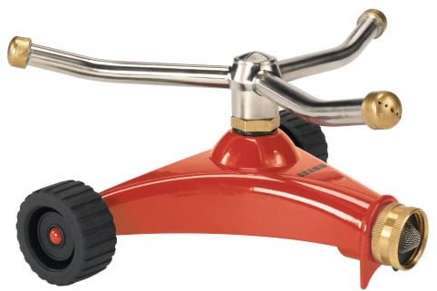 Dramm ColorStorm 15051 Premium 3-armiger Spiralregner mit robustem Metallrollenfuß, rot