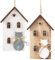 Logbuch-Verlag 2 Deko Häuser mit Katze Natur grau weiß Holz Geschenkanhänger Hängedekoration Frühling Katzendeko zum Aufhängen 8 x 14 cm