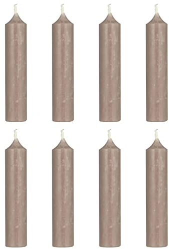 8er Pack tolle im Vintage-Stil rustikale Stabkerzen im Landhauslook. Farbe ' ALTROSA RUSTIC '. Rustikales Design, 2,2 cm Durchmesser, Höhe 11 cm, 4 Stunden Brennzeit, Hoher Neidfaktor.
