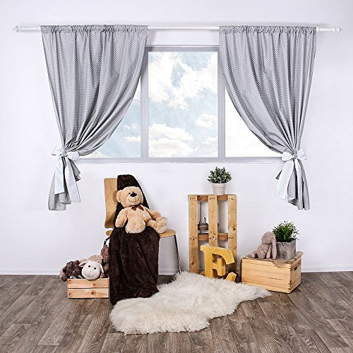 LULANDO Kinderzimmer Vorhänge Kindervorhänge Gardinen (155 cm x 120 cm) mit zwei Schleifenbändern zum Verzieren. In kinderfreundlichen Motiven erhältlich. Farbe: White Dots / Grey