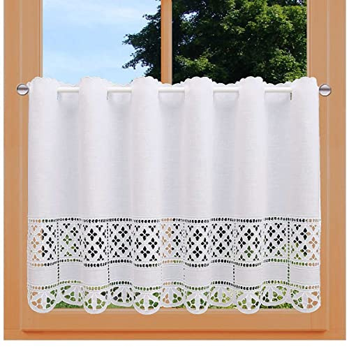 Scheibengardine Petrissa Vogtländische Spitze | Landhaus-Scheibenhänger mit Bohrarbeit in weiß | Kurzgardine im modernen Shabby Chic | zeitloses Panneaux aus Baumwoll-Linon Höhe x Breite 40 x 66 cm