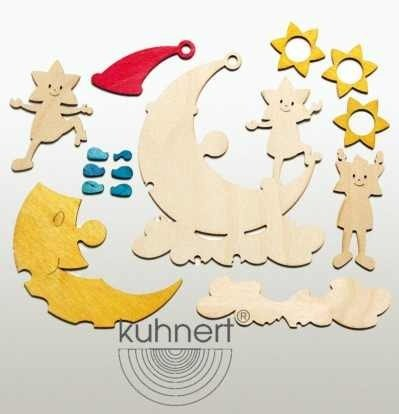 Kunsthandwerkstube Kuhnert Erzgebirge Bastelset Fensterbild Mond 16x21cm (15 Einzelteile)