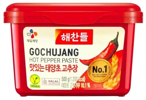 HALAL VEGAN CJ Haechandle Gochujang Hot Red Pepper Paste Taeyangcho 500g, Korean Chili Paste, Medium Hot, Authentic Fermented Spicy Sauce for Cooking & Marinades (Pack 1)