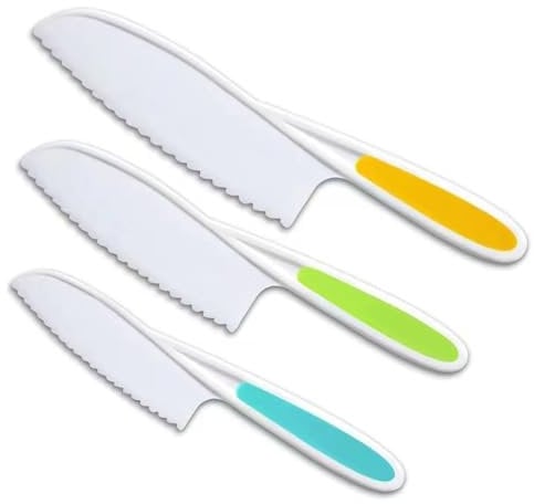 YIAGUN Kitchen Safety Knives for Kids, Children's Cooking Knives in 3 Sizes, Plastic Cutting Board Grip Serrated Edges for Vegetables Fruits Salad Cake