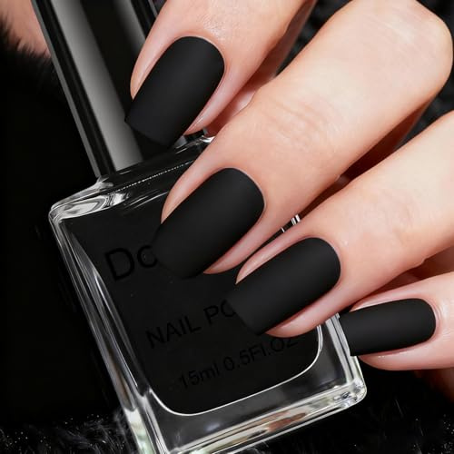 Black Nail Polish - Matte Nail Varnish Quick Dry - High Pigmented Lacquer Mist Effect Matte Finish Nail Varnish - Velvet Texture Long Lasting Chip Resistant No Need UV for Women Nail Art Manicure 15ML