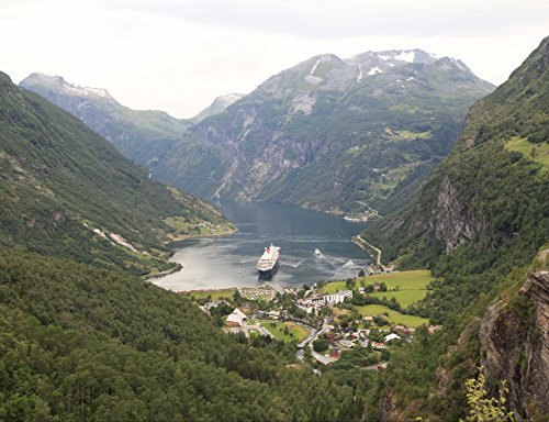 hansepuzzle 44273 - Geiranger Fjord Puzzle 1000 Teile - Natur-Puzzle mit hochwertiger Aufbewahrung: Kartonbox und wiederverschließbarem Beutel - Format 60 × 46 cm