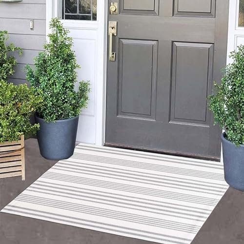 Grau-weiß gestreifter Outdoor-Teppich, 61 x 89,9 cm, Fußmatte, maschinenwaschbar, Baumwolle, handgewebter Eingangsteppich für Veranda/Eingang/Wäsche/Badezimmer/Schlafzimmer