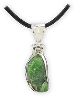 Budawi® Chromdiopsid grüner Diopsid Rohstein Anhänger Kettenanhänger 925 Silber