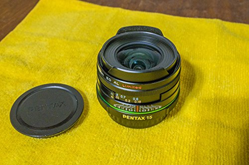 Pentax Objectif Ultra Grand Angle 15 mm f/4.0 AL Limited Paresoleil intégré