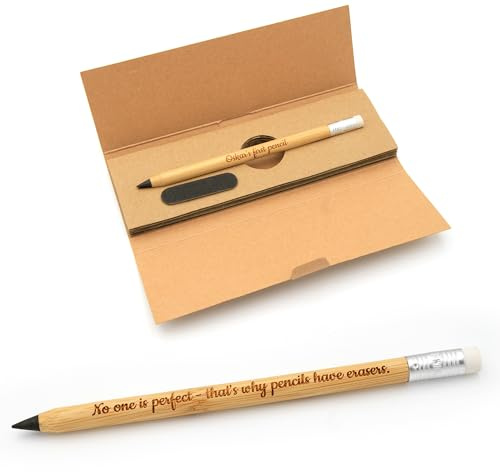 CustomDesign.Shop Personalisierte Infinity Bleistift aus Bambus mit Radiergummi + Eco Box | Gravierter Name | Individuell Stift Geschenk
