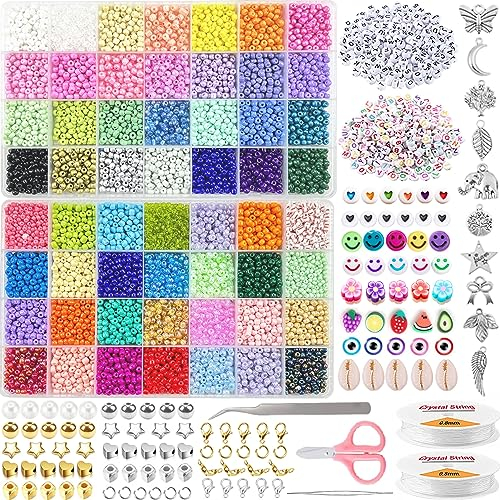 10735pcs 56 Farben 4mm Rocailles Perlen Set Perlen zum Auffädeln, Perlen für Armbänder, Glasperlen zum Auffädeln für Ketten Ringe Ohrring Schmuckherstellung,Perlenset mit 655 Zubehör Buchstaben