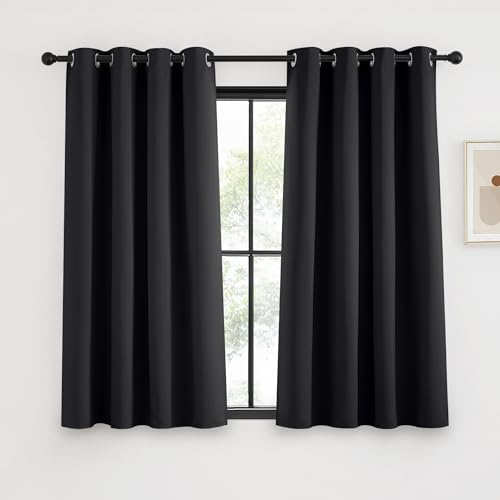 KGORGE Tende Corte per Finestre Oscuranti per Interni Curtains per Piccole Termiche con Anelli Decorazione per Camera da Letto 2 Pezzi L 140 x A 145 CM, Nero