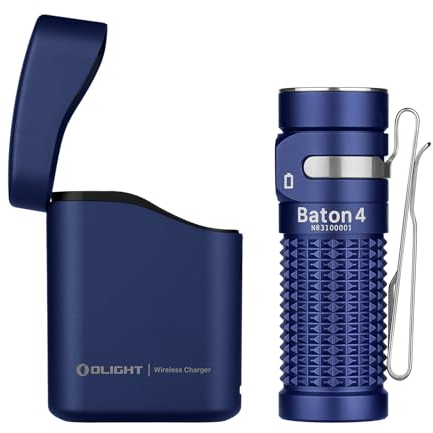 OLIGHT Baton 4 kit Torcia EDC con Scatola di Ricarica di Piccole Dimensioni ad Alta Luminosità 1300lm Pulsanti Laterali in Metallo Adatta a Casa o in Viaggio All'aperto(Gentiluomo blu)