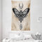 ABAKUHAUS Fantasie Wandteppich und Tagesdecke, Falke-Motte Schädel Magie aus Weiches Mikrofaser Stoff Waschbar ohne Verblassen Digitaldruck, 140 x 230 cm, Weiß Schwarz und Creme