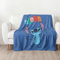 MTOnlinehandel Stitch Wohn-Decke 200x160 cm ☆ Coral Fleece-Decke Lilo & Stitch Fanartikel Aloha Kuscheldecke für Kinder, Teenager und Erwachsene ☆ Stitch Geschenke, Stitch Sachen