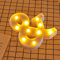 JANDEI - Lettere LED, Numeri Luminosi, Figura a Cuore, 22cm, con Luce Calda per Decorazione e Atmosfera, Luci Notturne Scrivania, Compleanni, Matrimoni, Vetrine. Funzionano con batterie AA (&)