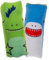 MIJOMA Water Wiggler Flip - Der farbenfrohe Wasserwickler mit Plüschhülle im Kawaii-Style: Wasser-Rundschlauch als rutschiger Spaßmacher für Kinder (Drache/Hai)
